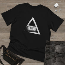 Load image into Gallery viewer, Romanos 8, 28 Unisex Deluxe T-shirt